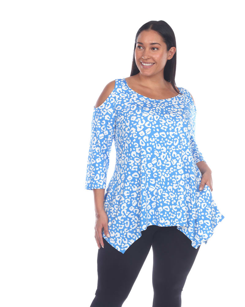 Front of a model wearing a size 4X Leopard Cold Shoulder Tunic Top in Blue Leopard by White Mark. | dia_product_style_image_id:257707